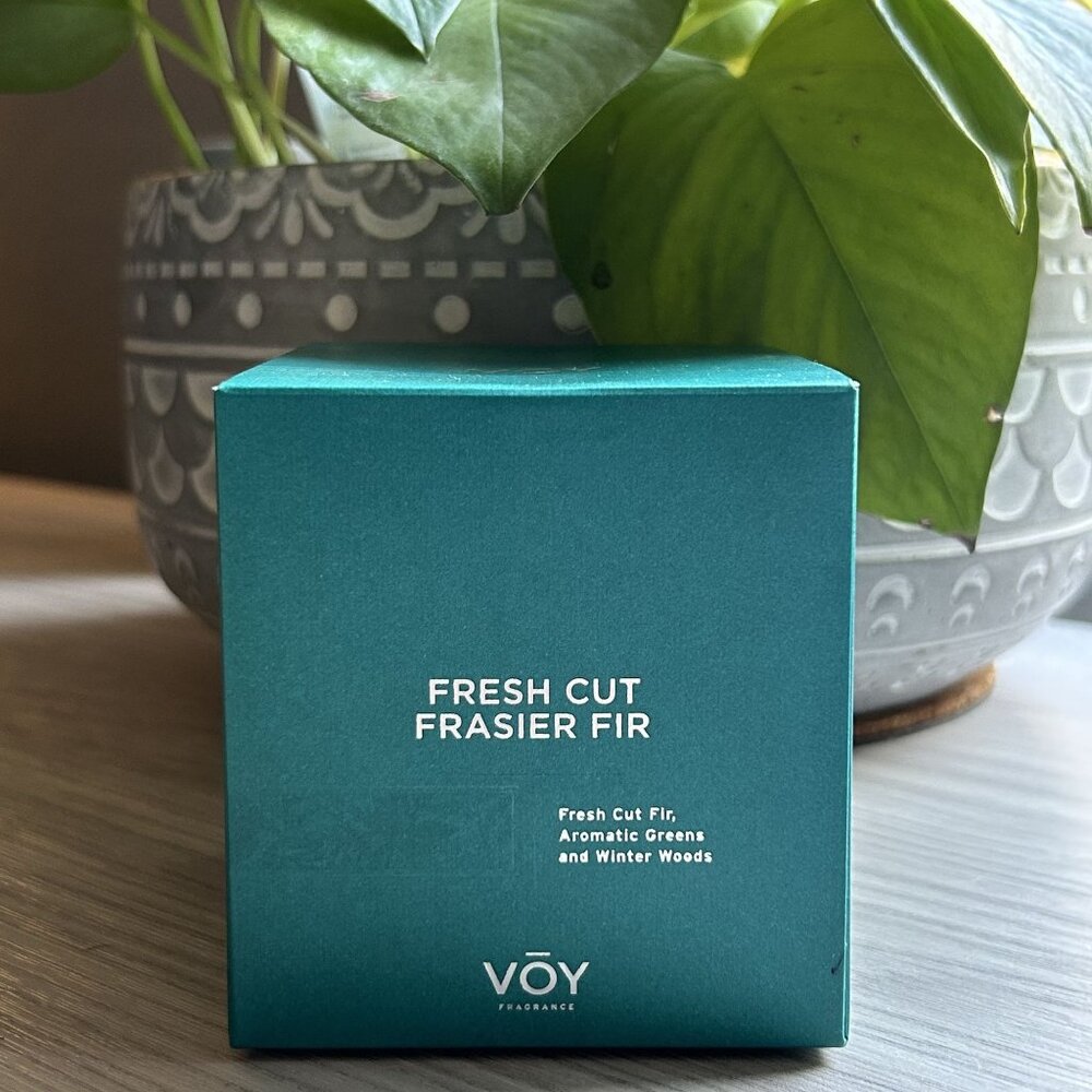 NEW VOY Fragrance Fresh Cut Frasier Fir Candle Christmas Tree Soy Blend Gift